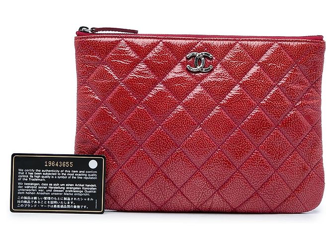 Clutch Chanel Red Small Crinkled Patent O Case - vista 6