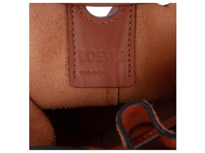 Borsa a secchiello Balloon Nano in pelle marrone LOEWE - vista 5