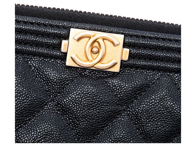 Chanel Black Medium Quilted Caviar Boy O Case Clutch - vista 5