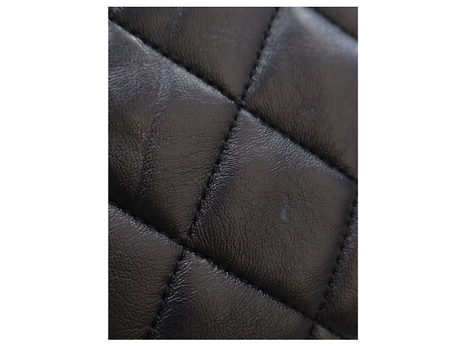 Chanel Black Small Quilted Lambskin Lacquered Chain Flap - Ansicht 7