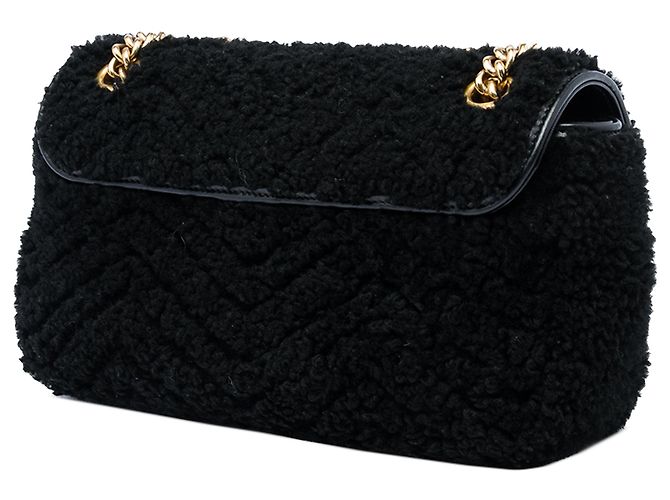 Borsa a tracolla Gucci GG Marmont Matelassé in shearling nera Medium - vista 2