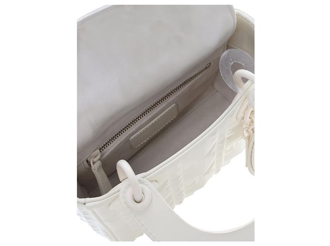 Dior White Mini Ultra Matte Calfskin Diamond Cannage Lady Dior - vista 4