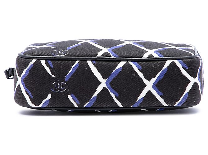 Necessaire Chanel Airline in tela stampata CC nera - vista 3