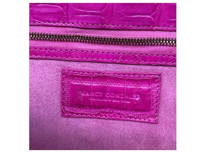 Autre Marque Borsa a pochette con patta Nancy Gonzalez in pelle di coccodrillo rosa - vista 10