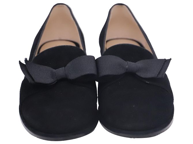 Mocassini bassi Stuart Weitzman Keegan Bow in camoscio nero - vista 2