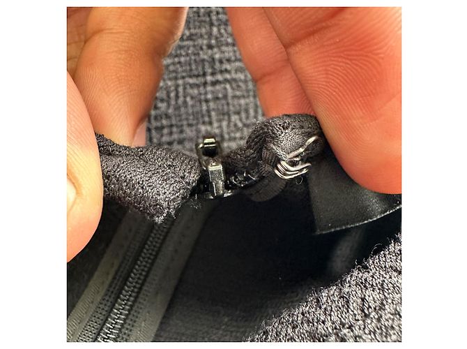 Vestido midi shift sem mangas Theory Eano em algodão preto - vista 5