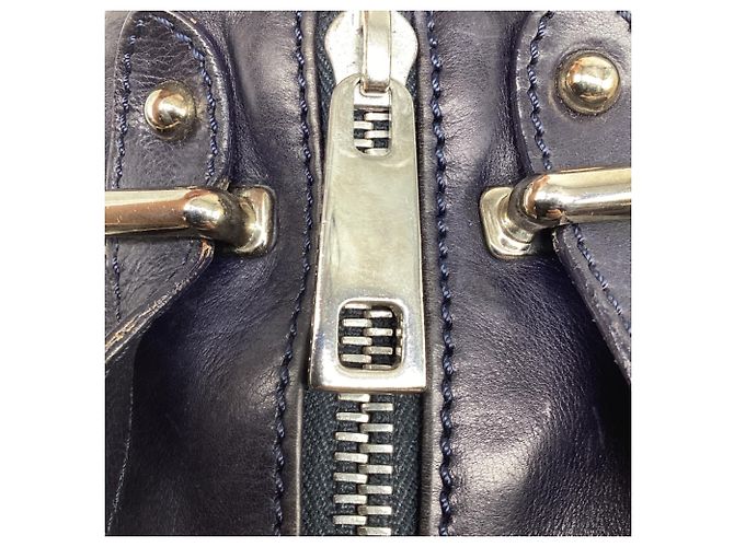 Marc Jacobs Multi-Pocket Satchel Schultertasche aus dunkelblauem Leder - Ansicht 13