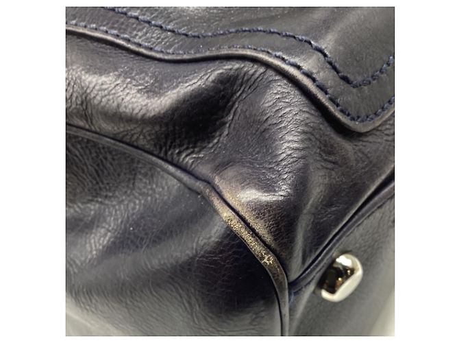 Marc Jacobs Multi-Pocket Satchel Schultertasche aus dunkelblauem Leder - Ansicht 15