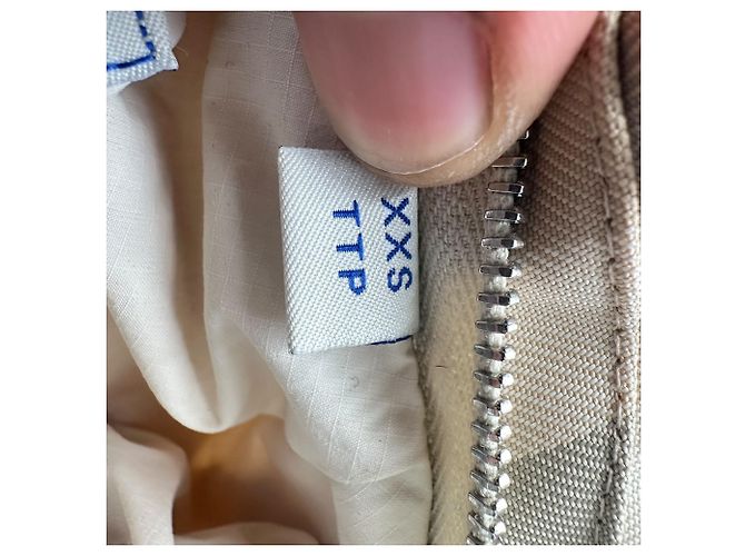 Burberry London Light Layer Windbreaker aus beigem Polyamid - Ansicht 8