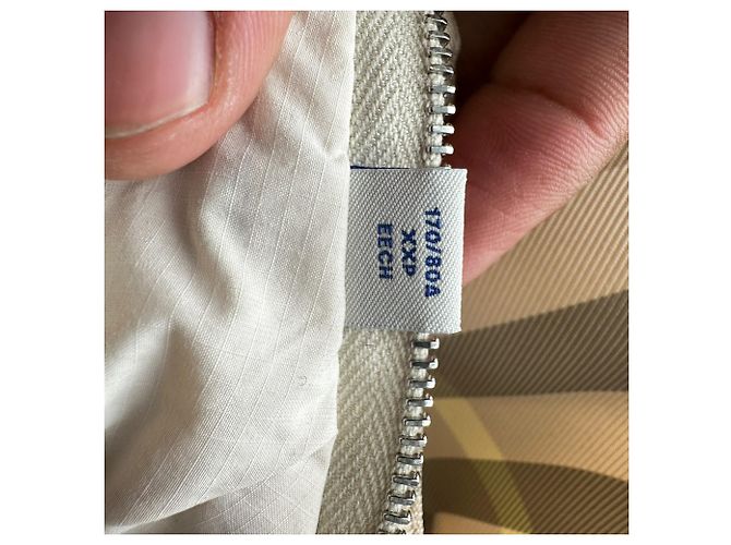 Burberry London Light Layer Windbreaker aus beigem Polyamid - Ansicht 9