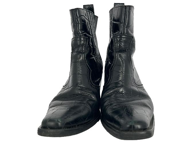 Botines Western Ganni con efecto cocodrilo en piel negra - vista 2