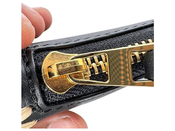 Borsa a pochette Loewe Rio in pelle di vitello nera con dettagli in rafia - vista 8