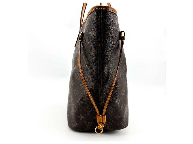 Louis Vuitton Neverfull Monogram Canvas MM - vista 3