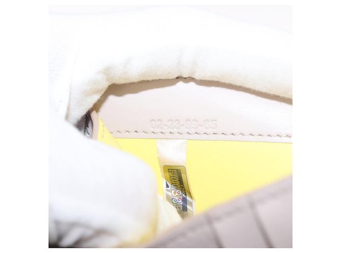 Chloé Chloe Sense Wallet Leather Ivory Auth 148477 - Jerrillo - view 11