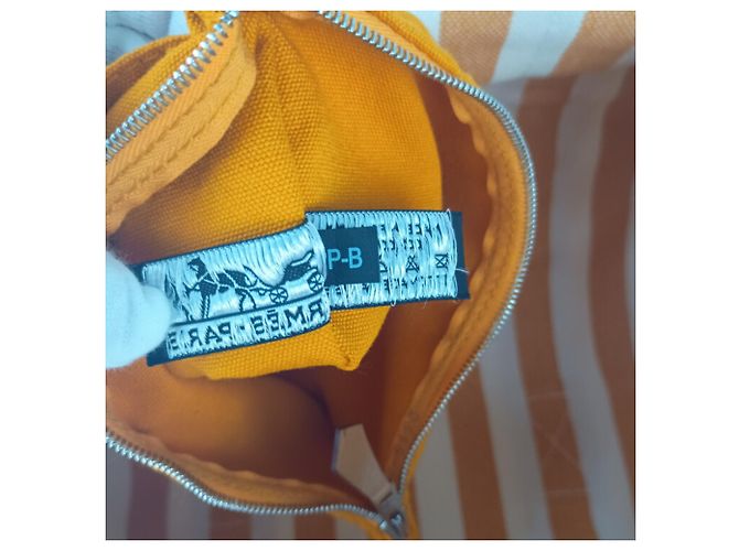Hermès Sac à main HERMES Cannes PM - vue 10