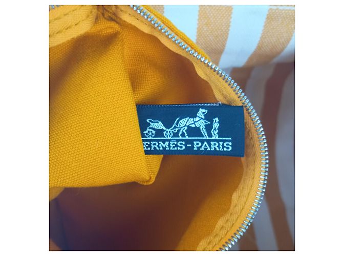 Hermès Sac à main HERMES Cannes PM - vue 9