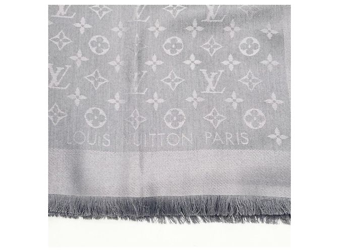 Louis Vuitton Monogram Stola aus Seide/Wolle in Grau - Ansicht 3