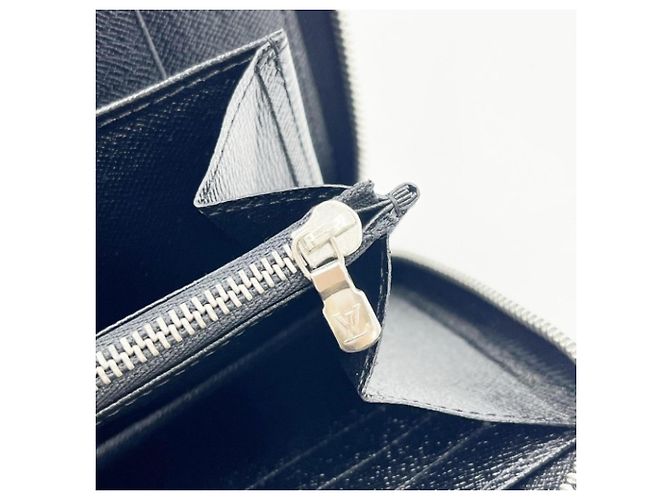 Louis Vuitton Zippy Organizer Long Wallet - view 10