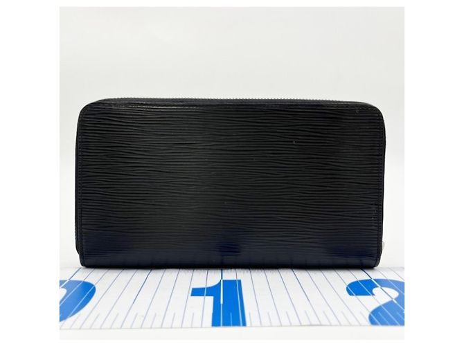 Louis Vuitton Zippy Organizer Long Wallet - view 2