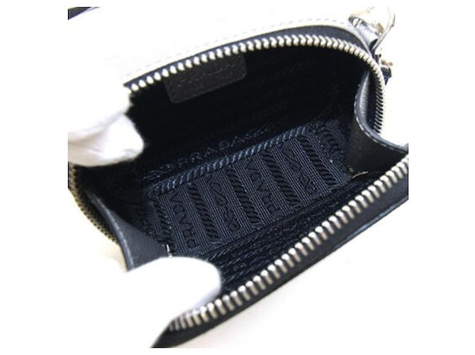 Bolsa de Ombro Prada em Couro Prateado - vista 3