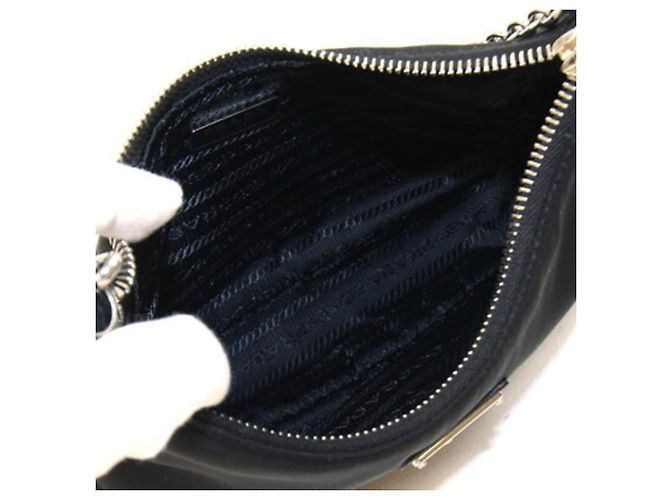 Bolsa de Ombro Prada Re-Edition 2005 - vista 3