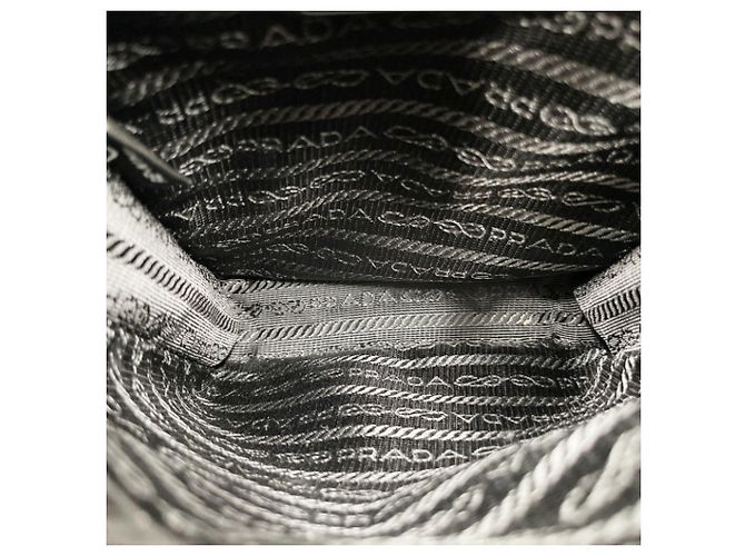 Sac à épaule Prada Re-Nylon Triangle - vue 9