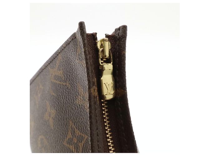 Louis Vuitton Monogram Pochette Toilette 19 Handbag Pouch - vista 5