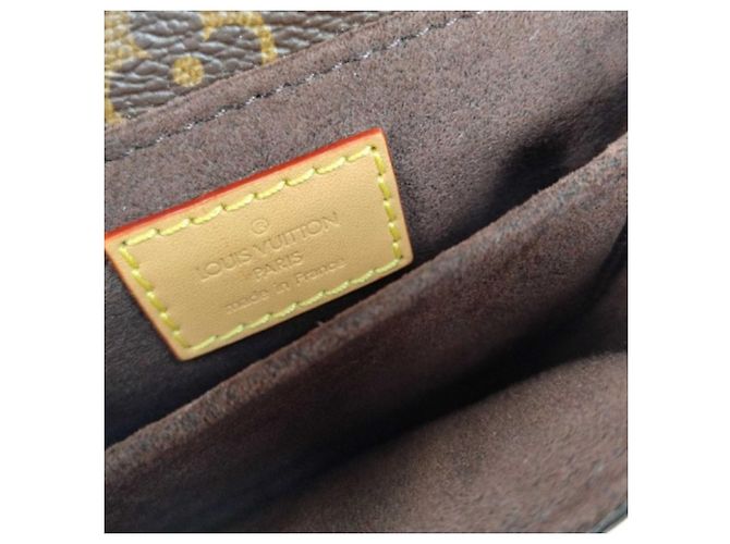 Bolso de hombro Louis Vuitton Micro Metis - vista 10