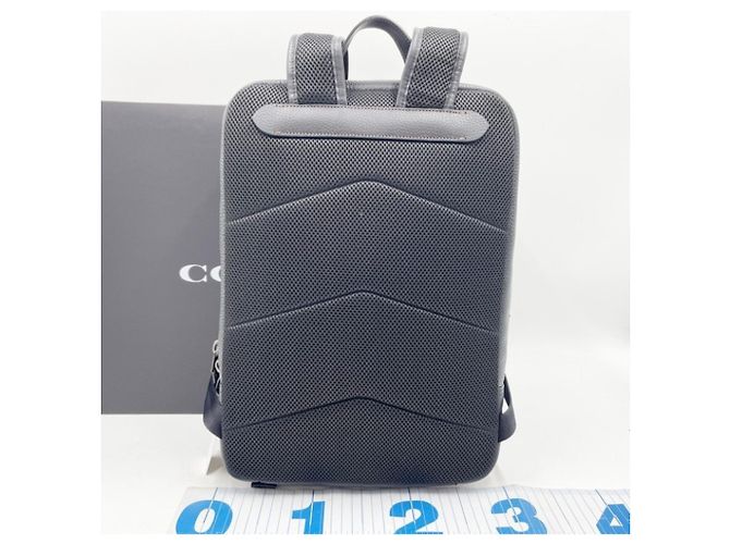 Sac à dos COACH Gotham C5323 en cuir noir - vue 2