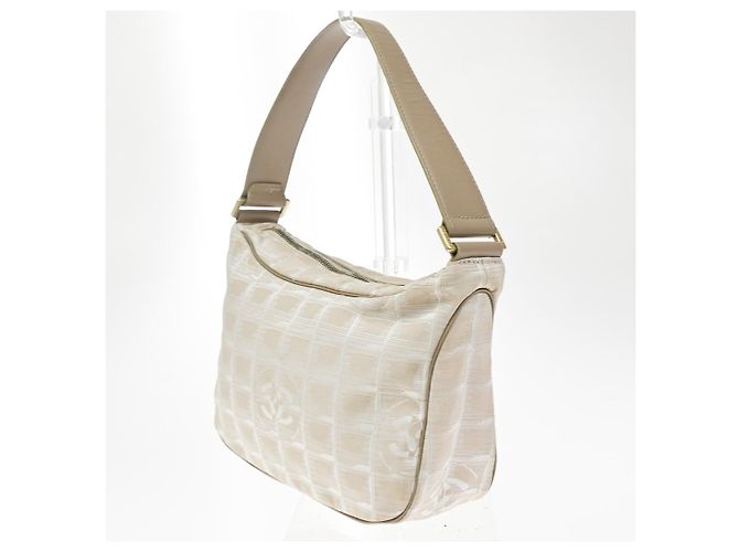 Chanel Travel Line Zip Hobo Nylon Small - vista 4