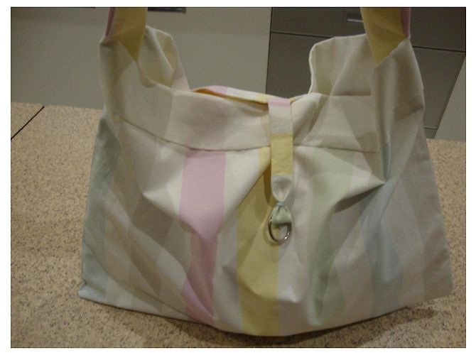 inconnue Baumwoll-Schultertasche mit Pastellstreifen - Ansicht 2