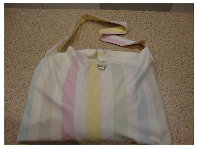 inconnue Baumwoll-Schultertasche mit Pastellstreifen - Ansicht 3