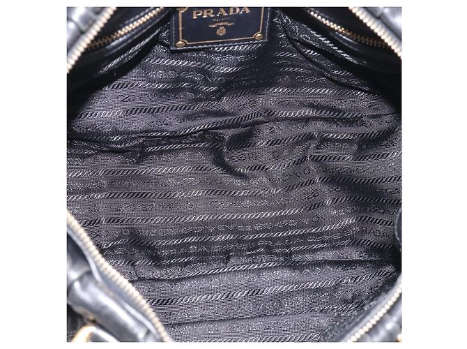 Prada Gaufre Convertible Satchel aus Nappa-Leder Medium - Ansicht 5