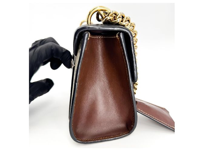 Padlock Gucci Borsa a patta con catena e lucchetto Stampa Blooms GG Coated Canvas e pelle Medium - vista 4