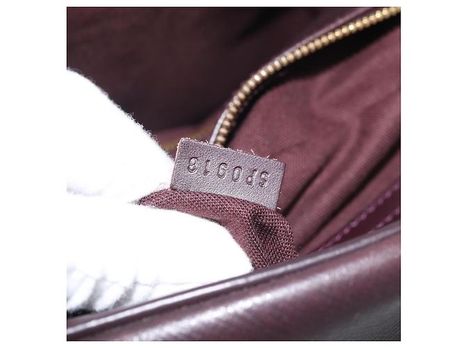 Louis Vuitton Reporter Taiga Leather PM - vista 7