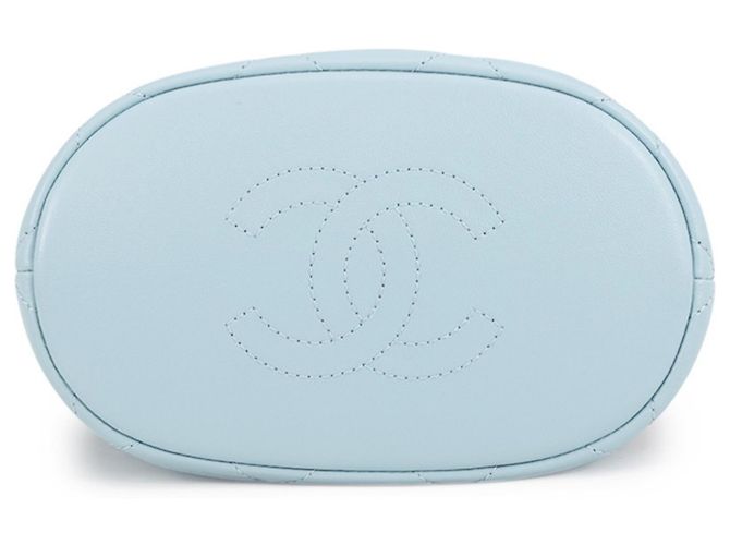 Borsa a tracolla con catena Chanel in pelle d'agnello azzurro - vista 3