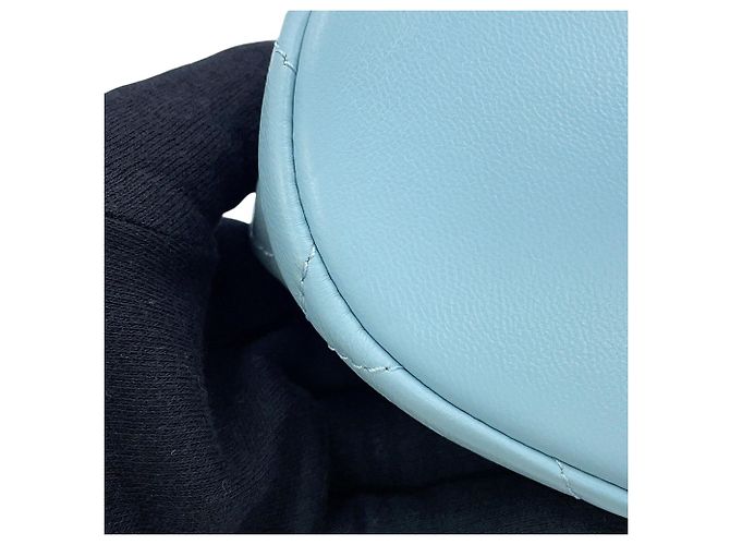 Borsa a tracolla con catena Chanel in pelle d'agnello azzurro - vista 7