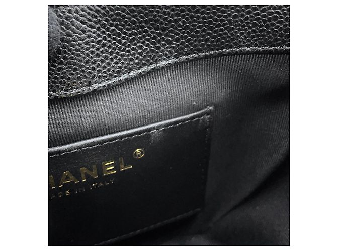Sac à main Chanel Noir - Sac à épaule avec chaîne - vue 11