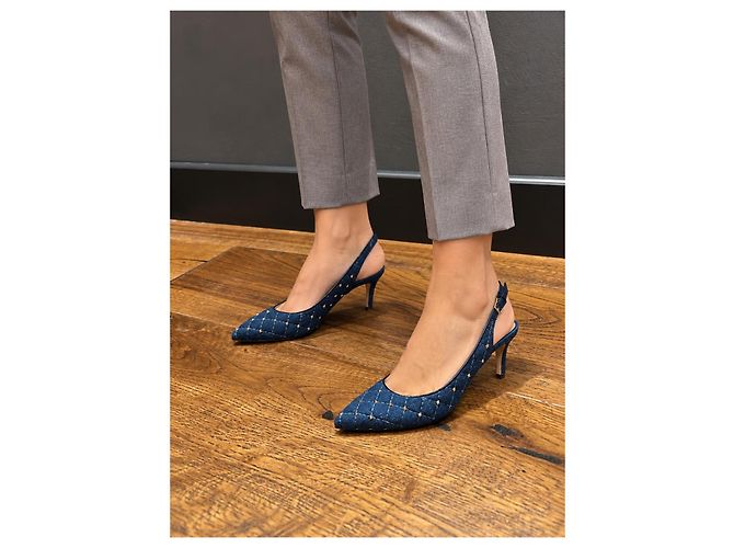 Valentino Garavani Rockstud Denim Slingback Pumps - Ansicht 8