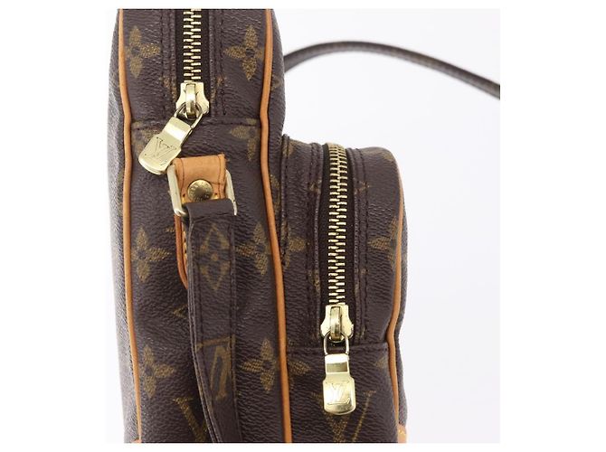 LOUIS VUITTON Monogram Amazon Shoulder Bag M45236 LV Auth 208506V - Jerrillo - vue 17