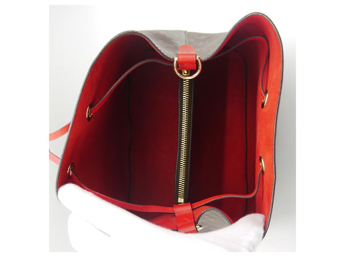 mala de ombro Louis Vuitton NeoNoe MM Monogram Coquelicot - vista 7