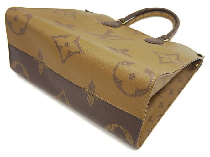 Borsa Tote Louis Vuitton OnTheGo MM Giant Monogram Reverse - vista 5