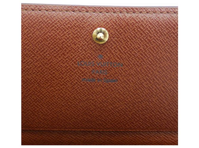 Louis Vuitton Monogram Bi-fold Wallet - view 10