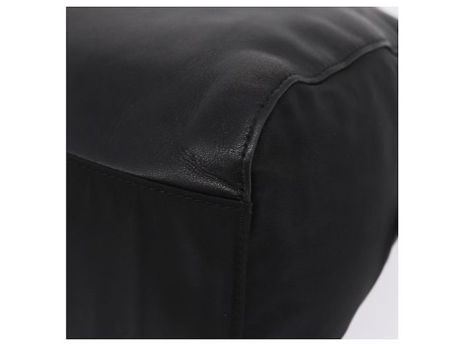PRADA Bolsa de Ombro com Corrente em Couro Preto e Dourado Auth 209449V - Jerrillo - vista 12