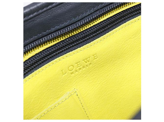LOEWE Shoulder Bag Suede Yellow Gold Auth 209832 - Jerrillo - vista 18