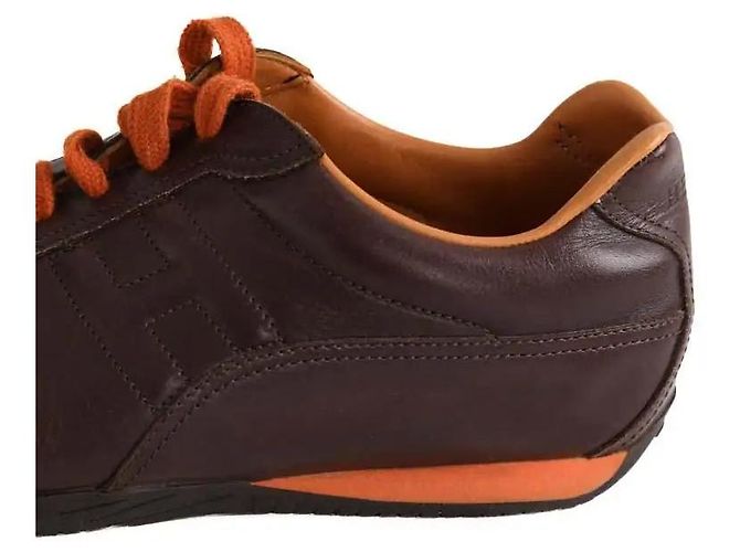Baskets Hermès en cuir marron - vue 4