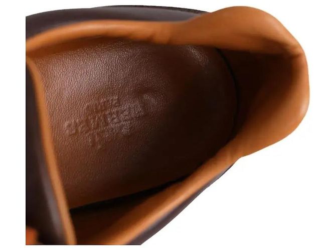 Baskets Hermès en cuir marron - vue 5