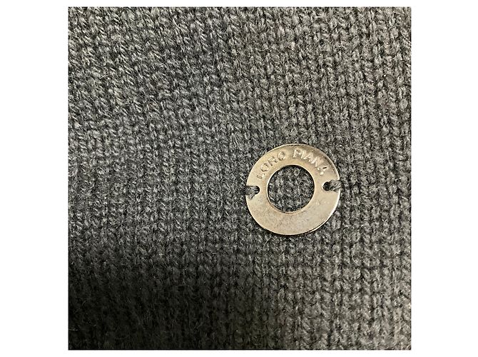 Loro Piana Langärmliger Rundhals-Pullover aus Baby Cashmere in Schwarz - Ansicht 5