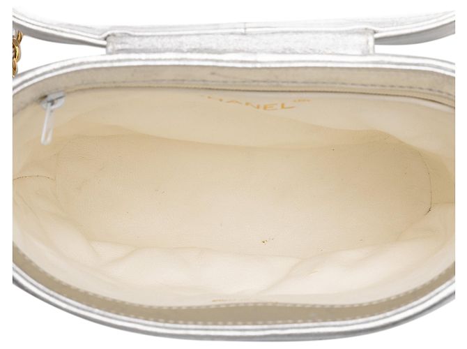 Silberne Chanel CC gesteppte Metallic-Lammleder Binocular Bag mit Quasten - Ansicht 4