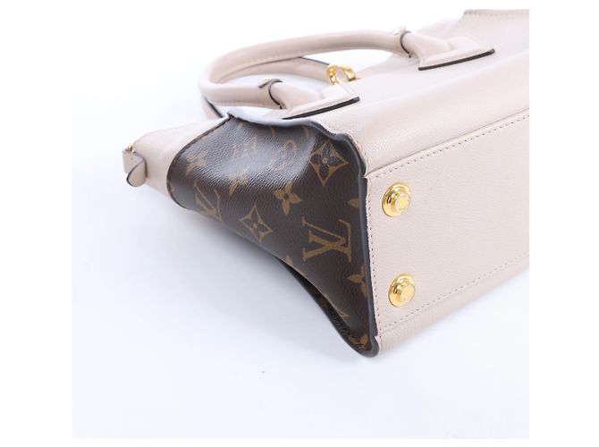 Louis Vuitton On My Side PM Monogram x Leather in Beige×Brown M57729 - Ansicht 7